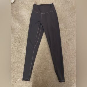 Ptula dark grey medium leggings